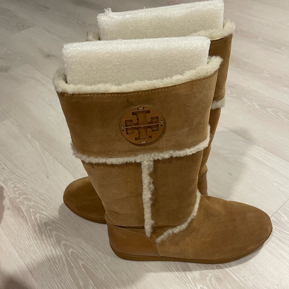 Tory Burch shearling lined winter boot